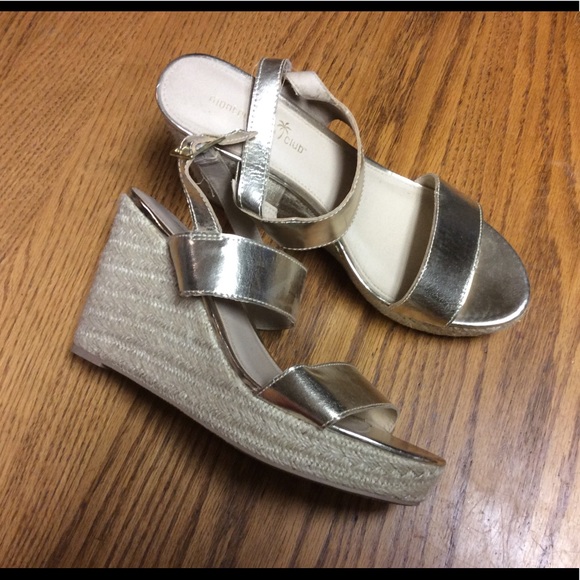 Brand new wedge shoes - Picture 1 of 2